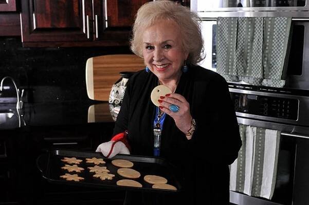 Paní Zázračná - Z filmu - Doris Roberts