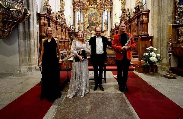 Michaela Káčerková & Barbora Perná & Vilém Veverka