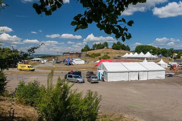 Oblíbený festival Benátská! ve Vesci přinese zábavu i dopravní omezení