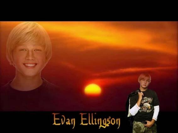 Evan Ellingson fotky