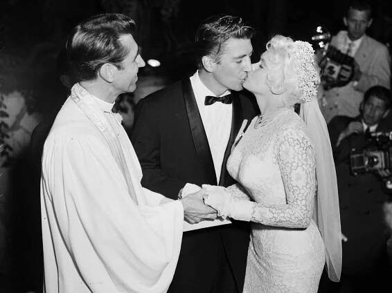 Jayne Mansfield and Mickey Hargitay on their wedding day.