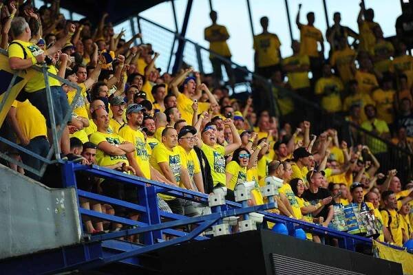 Fotbalové utkání Fortuna ligy mezi celky AC Sparta Praha a SFC Opava 21. července v Praze. Na Letnou dorazily stovky fanoušků.