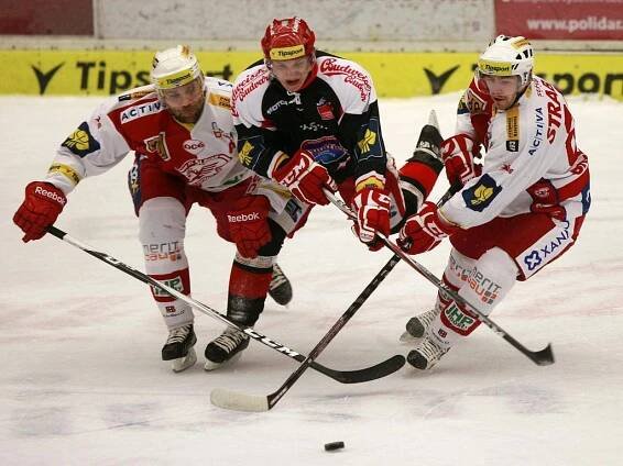 Sparta nedala šanci Pardubicím, Brno nezaváhalo