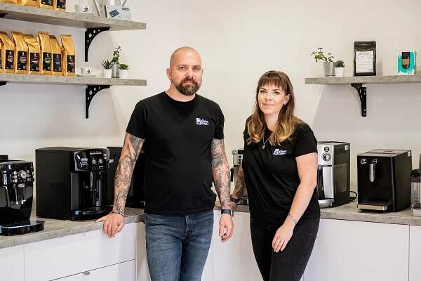Opravy kávovarů DeLonghi Plzeň | Spiller Coffee