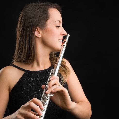 Ana Laura Dominguez — Flutist
