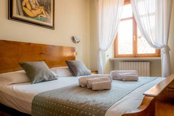 Venice bridge house desenzano - Garda loft