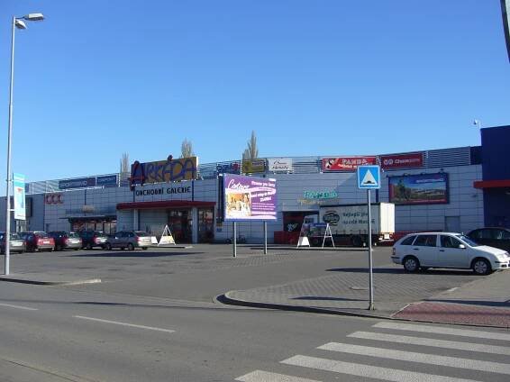NEXTprojekt :: obchodní galerie arkáda prostějov 