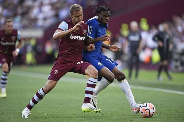 Premier League přichází na O2 TV. Televize se dohodla s Canal+