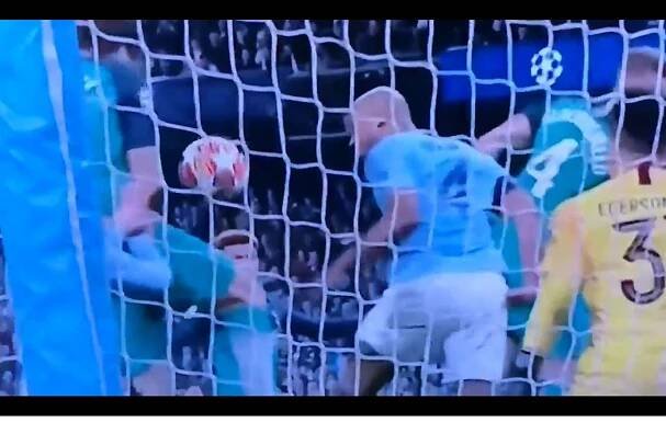 Liga mistrů má svého Fraňka. VAR nebude fungovat, když ho řídí idioti, zuří fanoušci