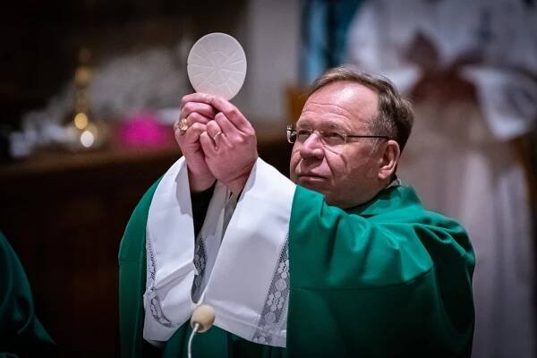 FOTOGALERIE: Mše svatá předsedů biskupských konferencí v kapitulním kostele Všech svatých - Církev.cz