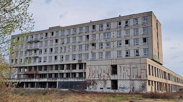 Nikdy neotevřená železniční poliklinika na Štýřickém nábřeží