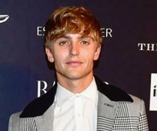 Hart Denton Biography - Facts, Childhood, Family Life & Achievements