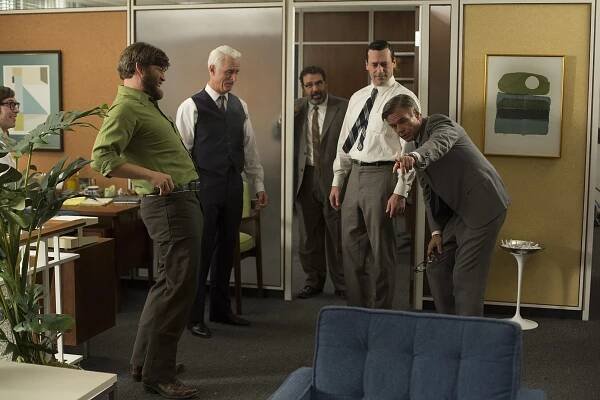 Šílenci z Manhattanu - Třesk - Z filmu - Jay R. Ferguson, John Slattery, Jon Hamm, Harry Hamlin