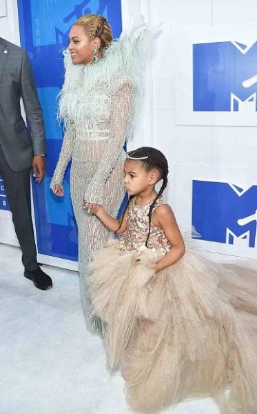 2016 MTV Video Music Awards - Red Carpet