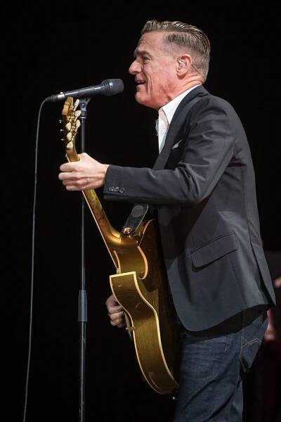 Bryan Adams vystoupí v létě v Hradci Králové. Představí své nové album