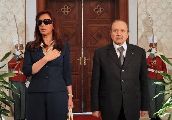 Soubor:Cristina Fernández de Kirchner and Abdelaziz Bouteflika.jpg