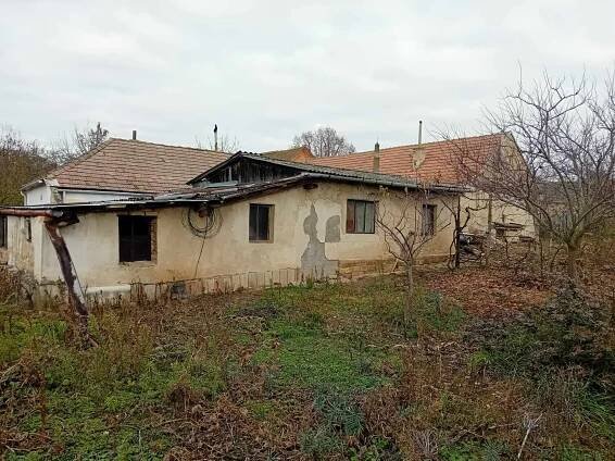 Prodej RD se zahradou v obci Litobratřice - Martin Lukáš | lukasreality.cz 