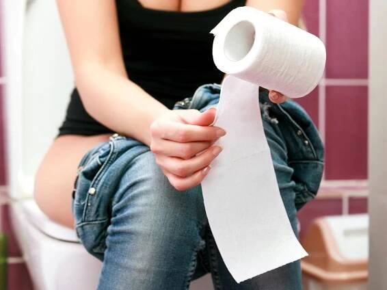 Stop using toilet paper and use wet wipes instead, say doctors