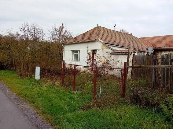 Prodej RD se zahradou v obci Litobratřice - Martin Lukáš | lukasreality.cz 