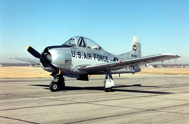 Soubor:North American T-28A Trojan USAF.jpg – Wikipedie