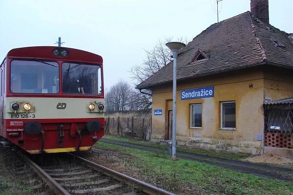 Sendražice - obecní úřad foto 2