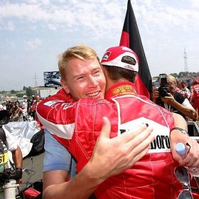 Mika Häkkinen schwärmt von Michael Schumachers Durchhaltevermögen