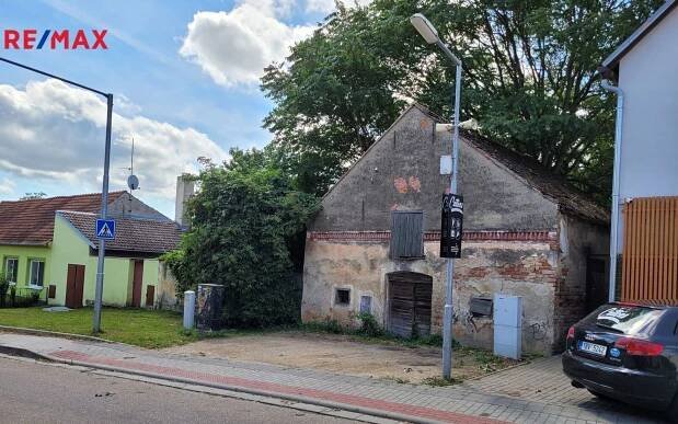 Prodej pozemek pro bydlení - Drnholec, 666 m2
