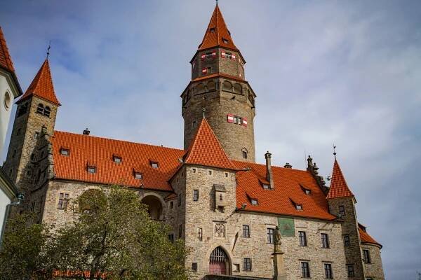 Hrad Bouzov hostil Den pro rodinu vlastní i náhradní | Olomoucký kraj