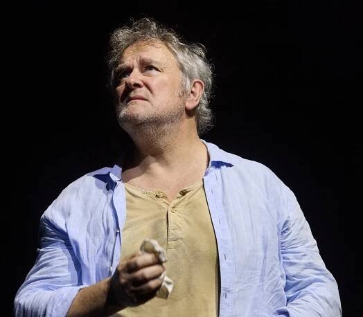 Hugh Bonneville Talks ‘Downton Abbey,’ ‘Paddington,’ and ‘Vanya’