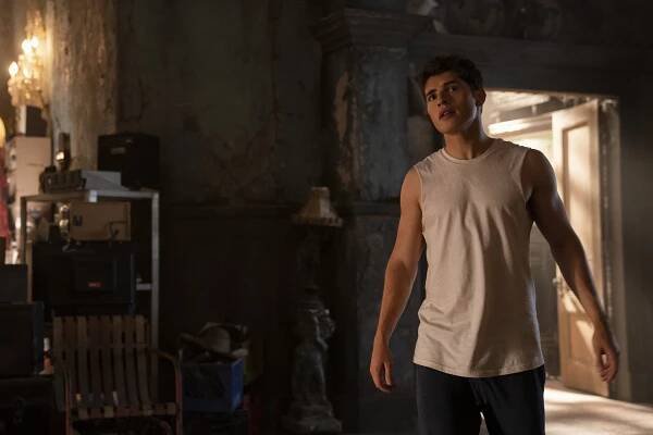 Runaways - Merry Meet Again - Z filmu - Gregg Sulkin