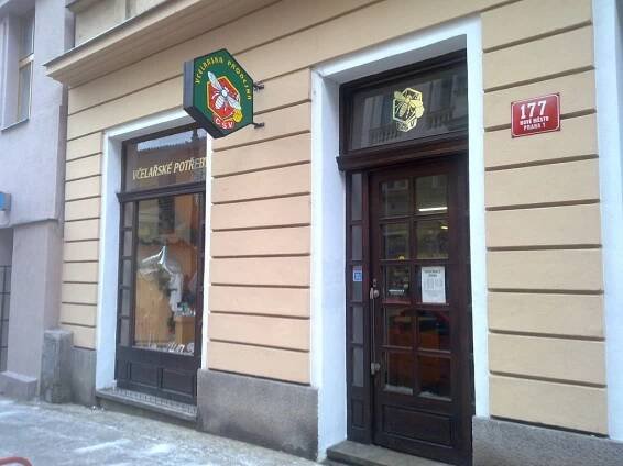Včelařská prodejna Křemencova - Včelaři
