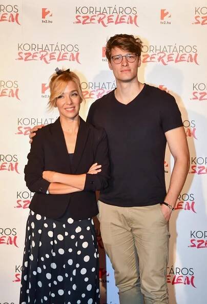 A Korhatáros szerelem második évadának sajtóbemutatója - Patricia Kovács, Tamás Kovács - Korhatáros szerelem - Season 2 - Z akcí
