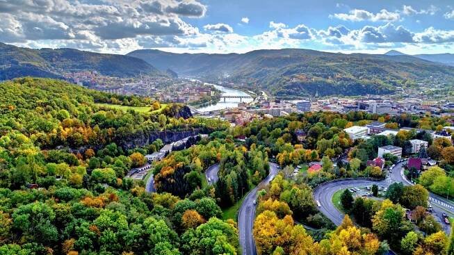 Ústí nad Labem překvapí krásou i klidem. Objevte rozhledny, koupaliště i unikátní zoo