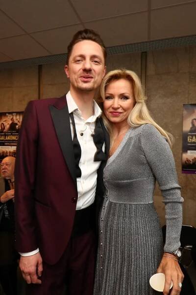 Brožová (55) na dovolené, ale luxus nečekejte. Na Orlíku rozbalila stan!