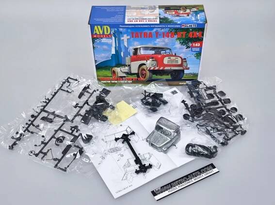 Tatra 148 NT 4x4 KIT Stavebnice AVD 1:43