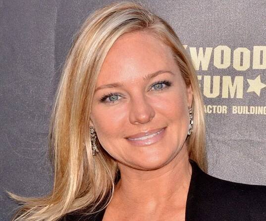 Sharon Case Biography - Facts, Childhood, Family Life & Achievements