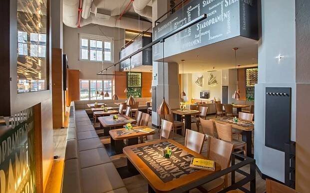 Restaurace Potrefená husa České Budějovice OC IGY