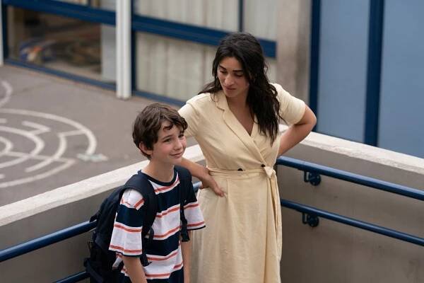 Oscar Pauleau, Camélia Jordana - Parents d'élèves - Z filmu