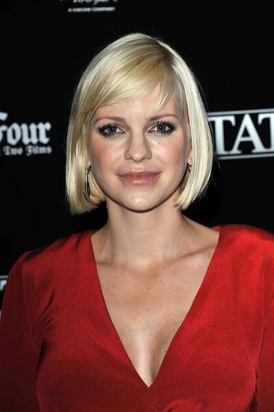 best celebrity bobs anna faris