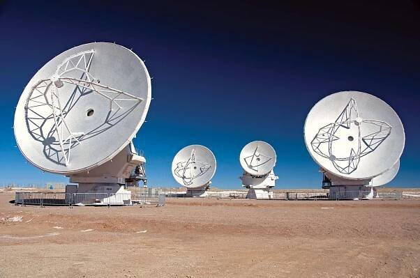 Atacama Large Millimeter Array (ALMA)