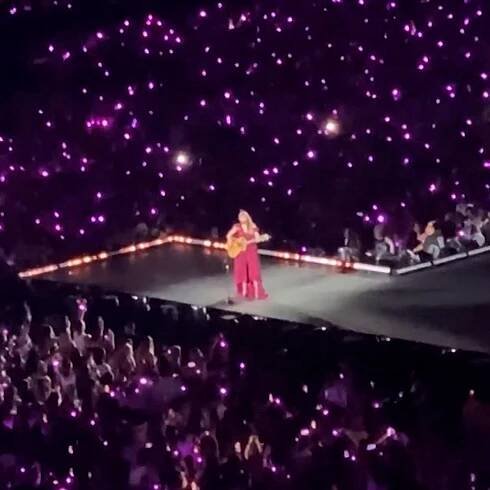 Taylor Swift Kicks Off L.A. Concerts, Performs Rare Song Live For First Time