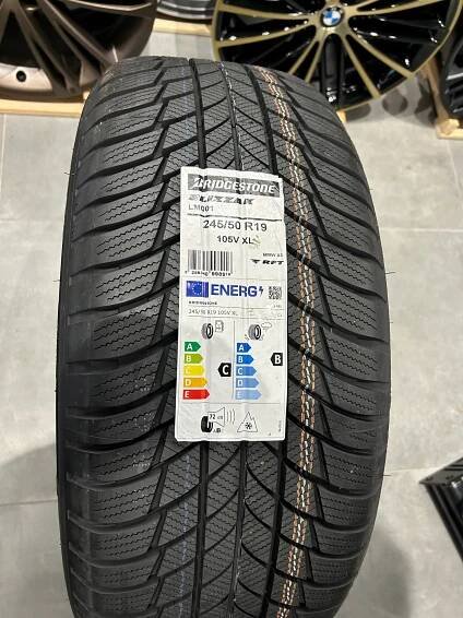 Originální zimní kola BMW 19 5x112 G01 G45 X3 G02 X4 Bridgestone 245/50R19 Typ pneumatiky Zima