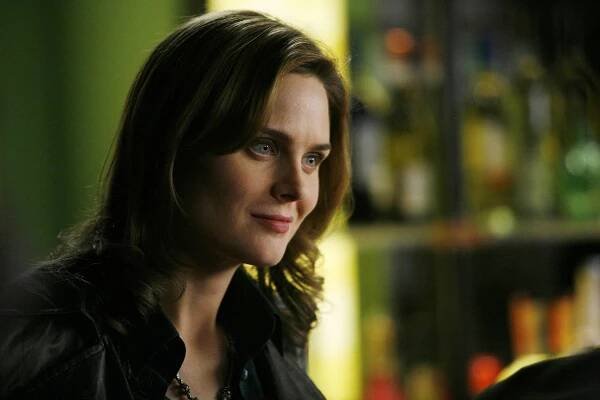 Sběratelé kostí - Podvodník v laboratoři - Z filmu - Emily Deschanel