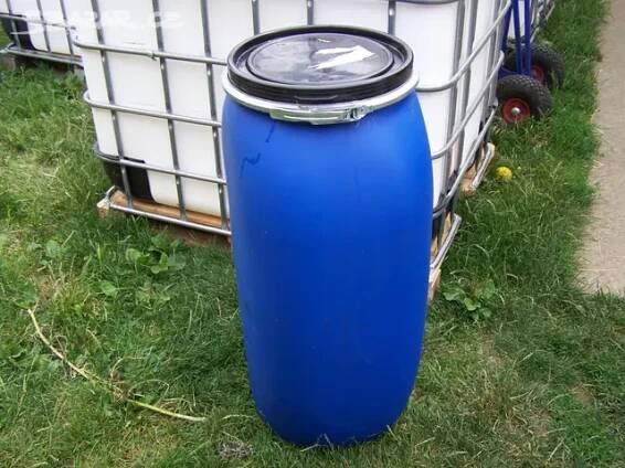Plastové sudy 120L - neumyté