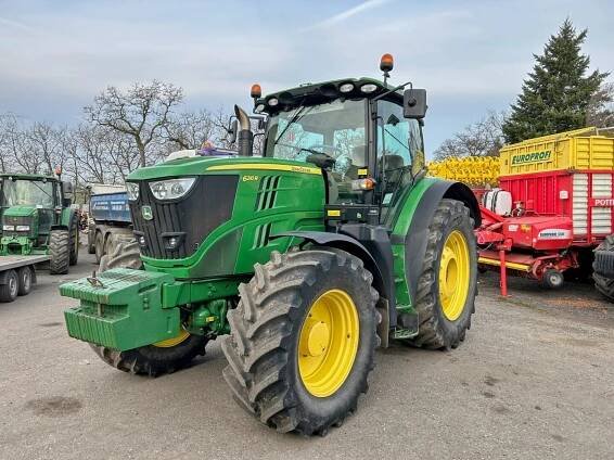 John Deere 6210R