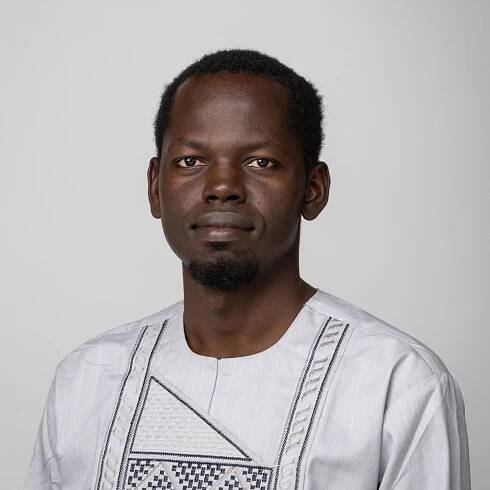 Dr. des. Mikaél Assilkinga