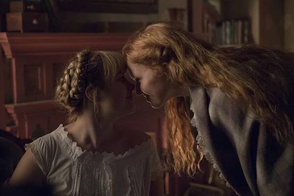 Malé ženy - Z filmu - Florence Pugh, Eliza Scanlen