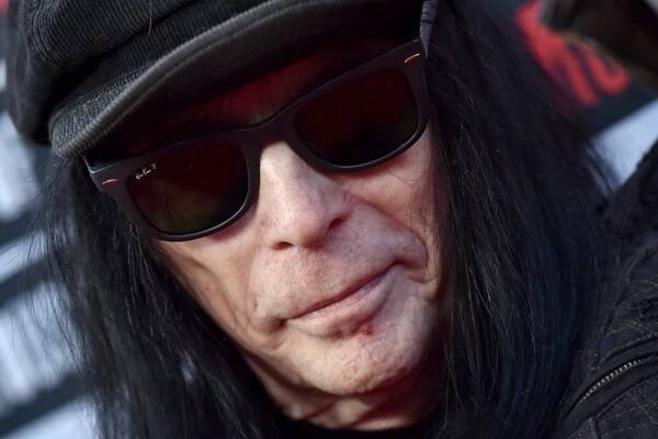 HOLLYWOOD, CALIFORNIA - MARCH 18: Mick Mars arrives at the premiere of Netflix's 'The Dirt' at ArcLight Hollywood on March 18, 2019 in Hollywood, California. (Photo by Axelle/Bauer-Griffin/FilmMagic)