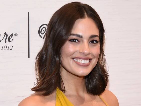Ashley Graham Gets Facial Acupuncture in New Video