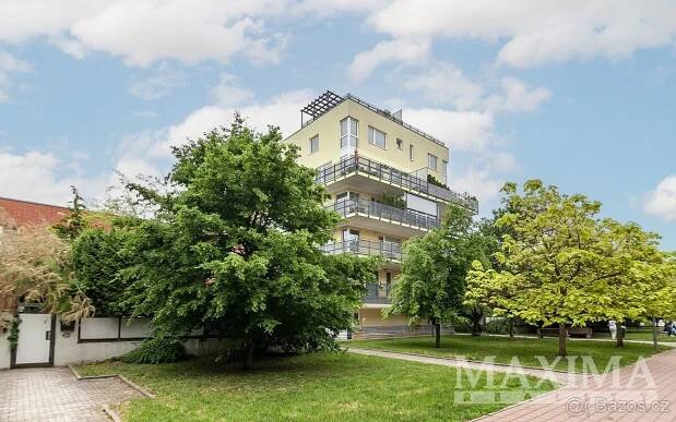 Pronájem byt 3+kk - Praha, 100 00, 68 m2